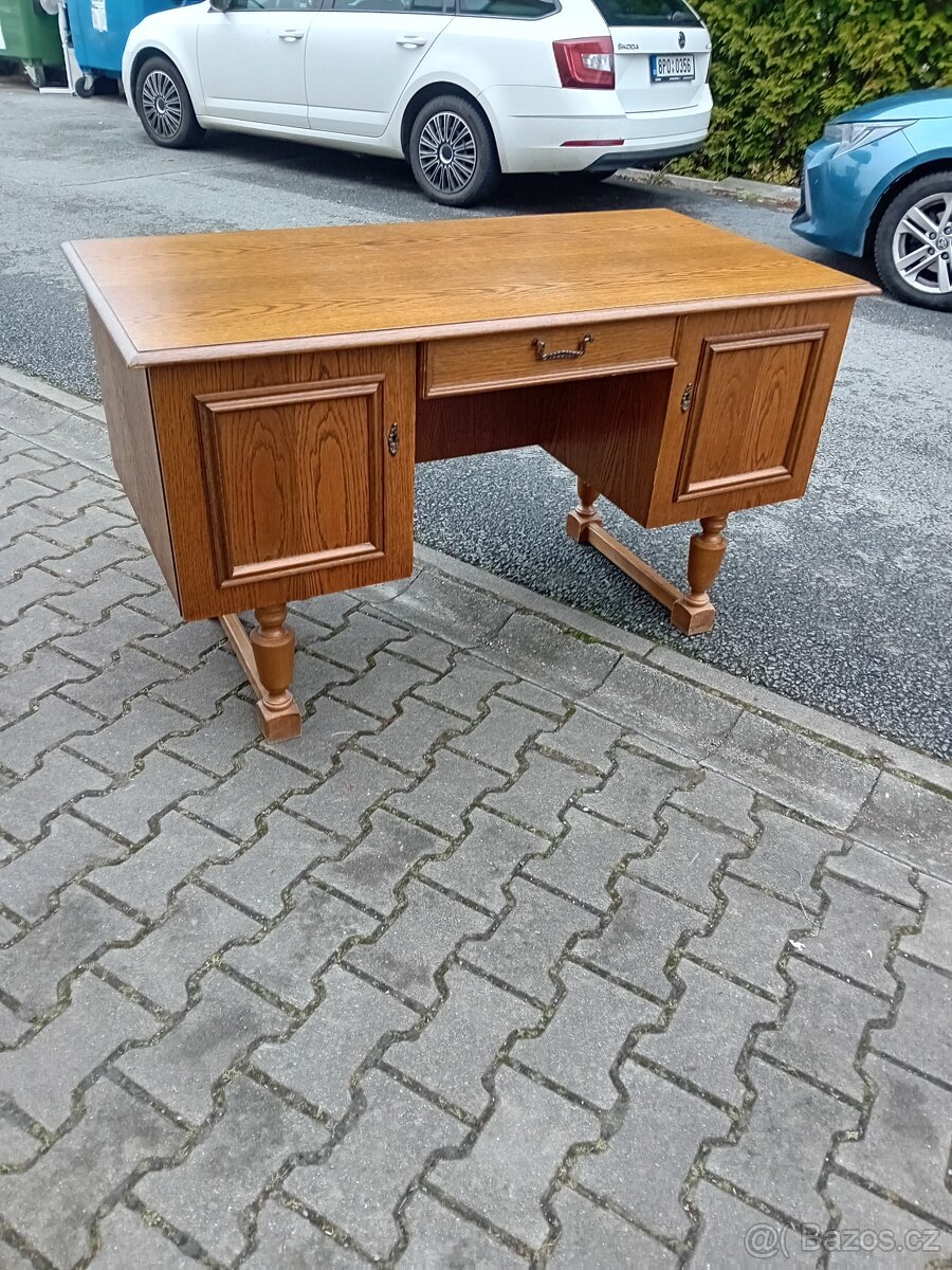masivní psací stůl, dub rustik