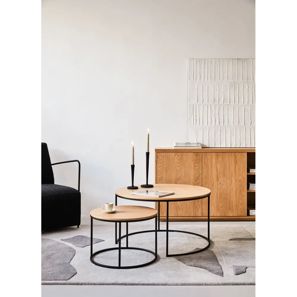 Set dvou dubových konferenčních stolků