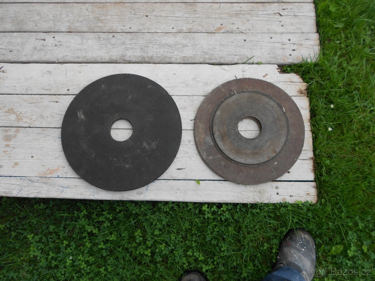 Kotouče do velké zkracovací pily