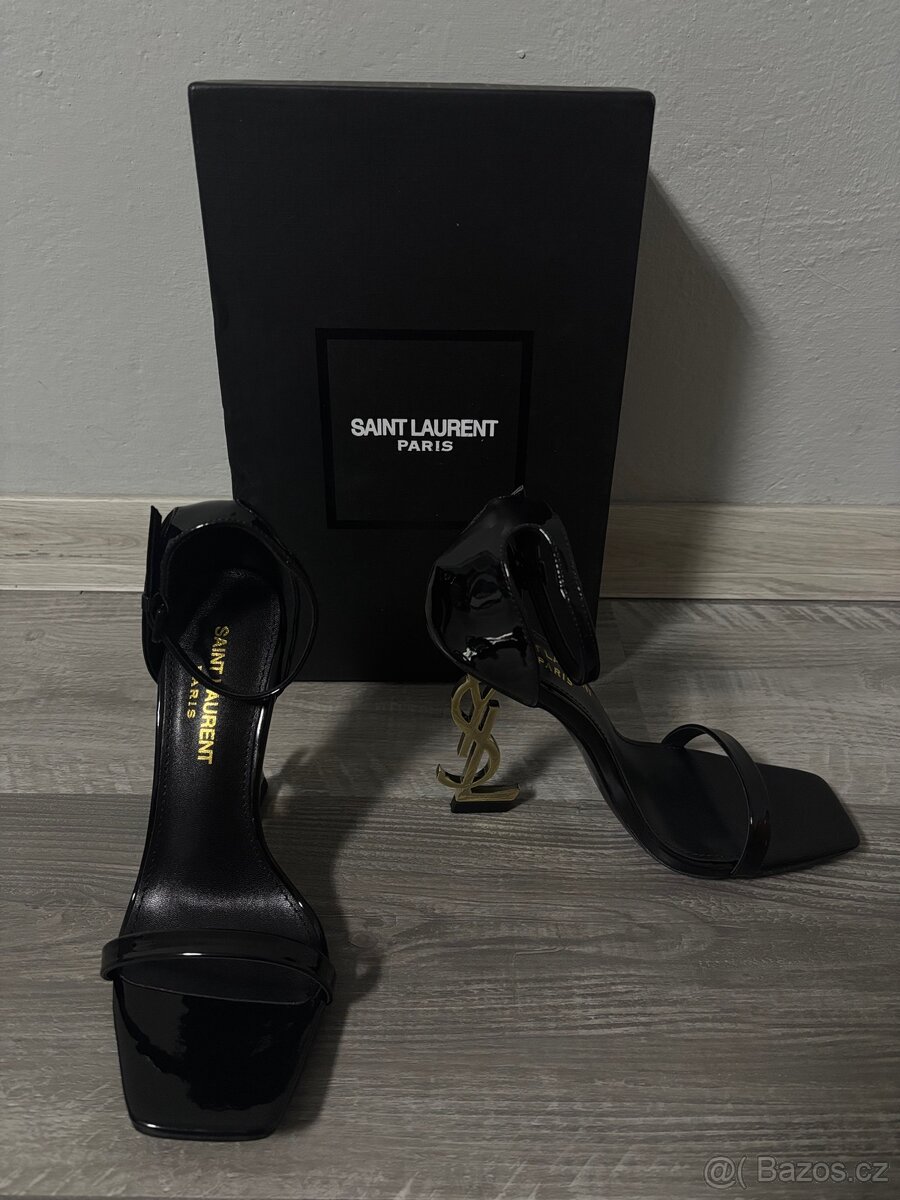 Yves Saint Laurent Podpatky