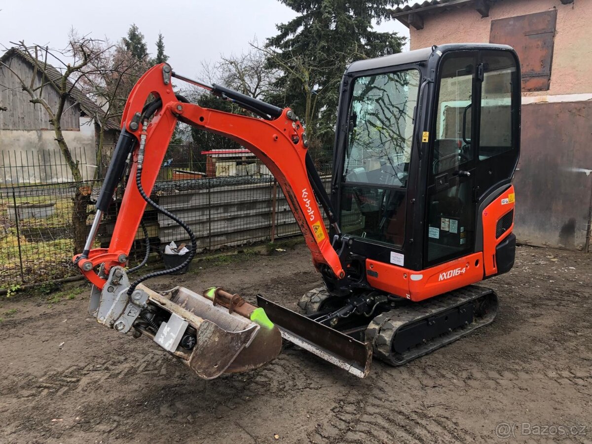 K prodeji mini bagr Kubota KX 016