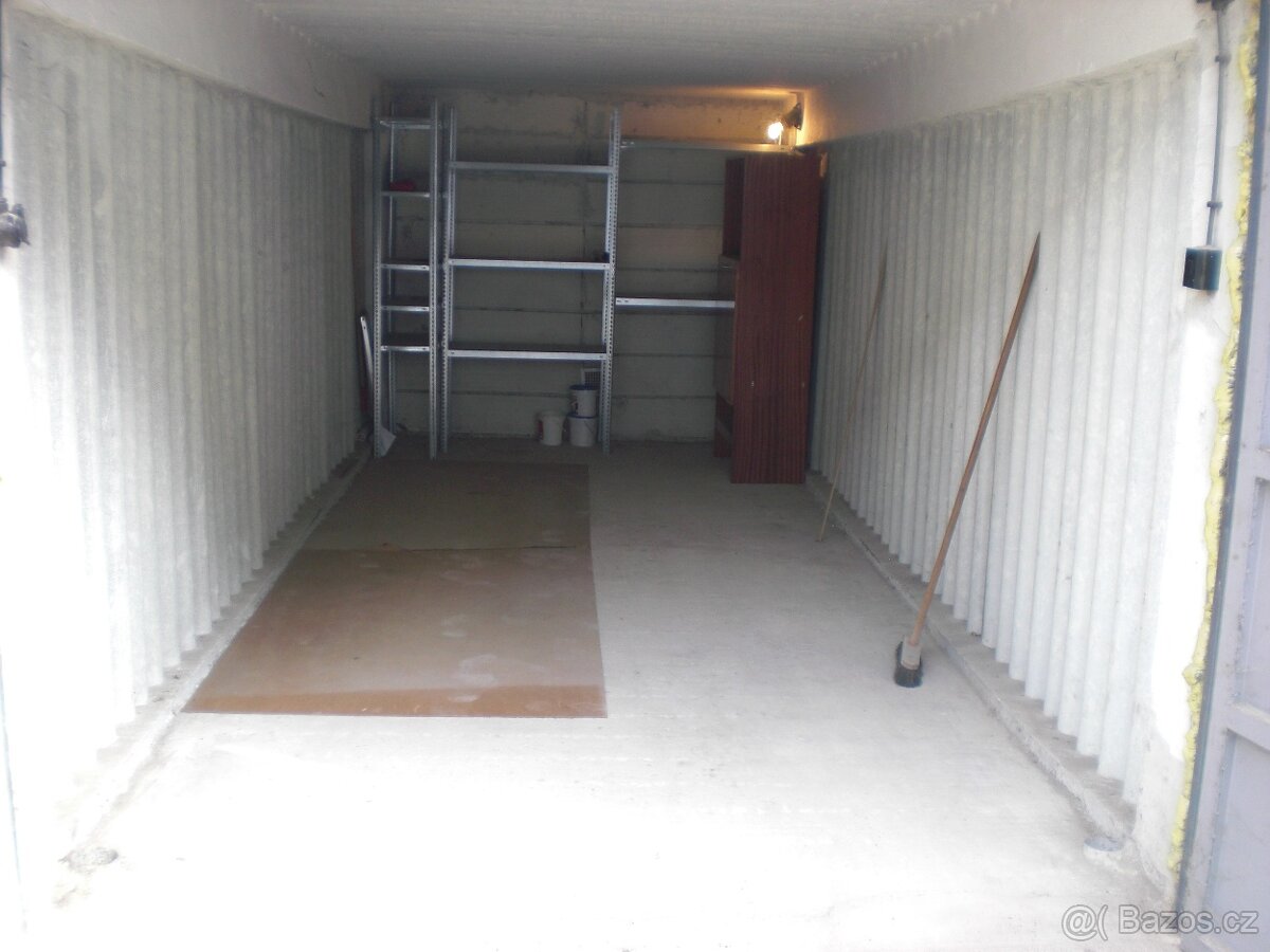 Dlouhodobý pronájem garáže
