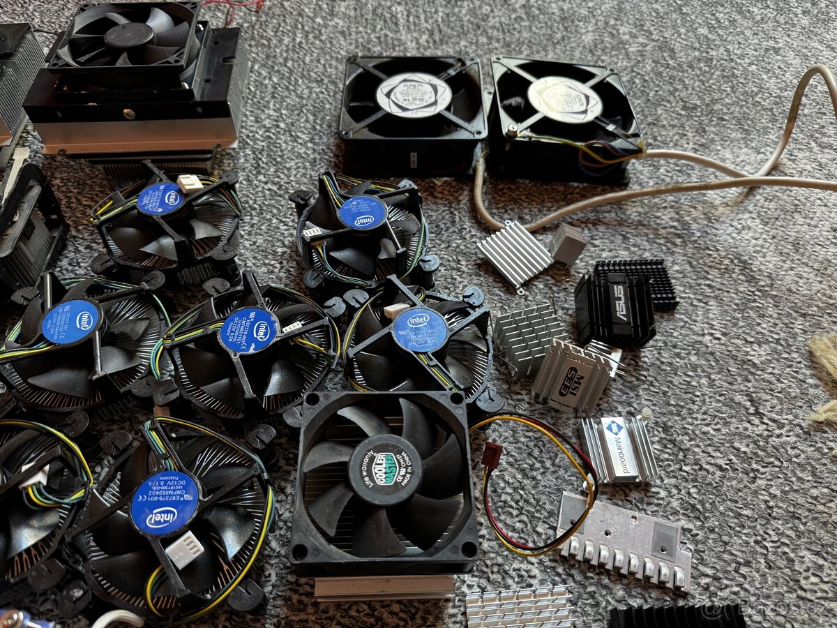 PC, CPU chladiče, různé druhy