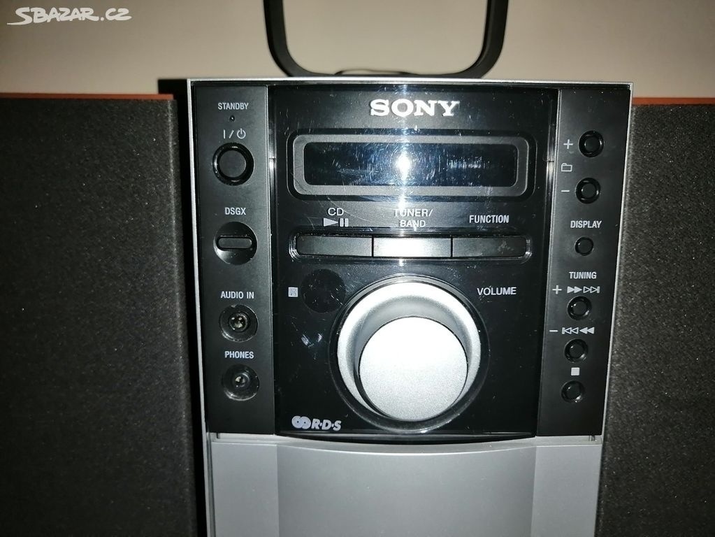 Mini věž Sony CMT-EH10