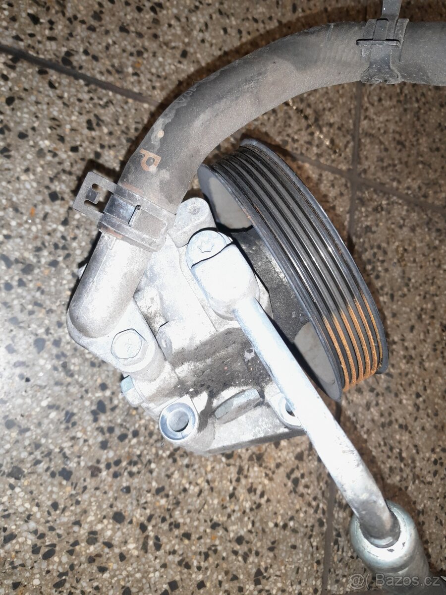 Servo pumpa land rover