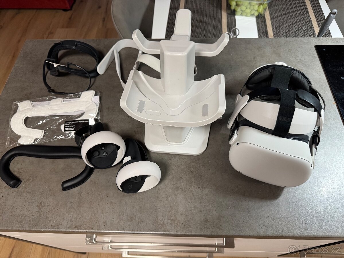 Meta Quest 2 / Oculus Quest 2 256gb + příslušenství