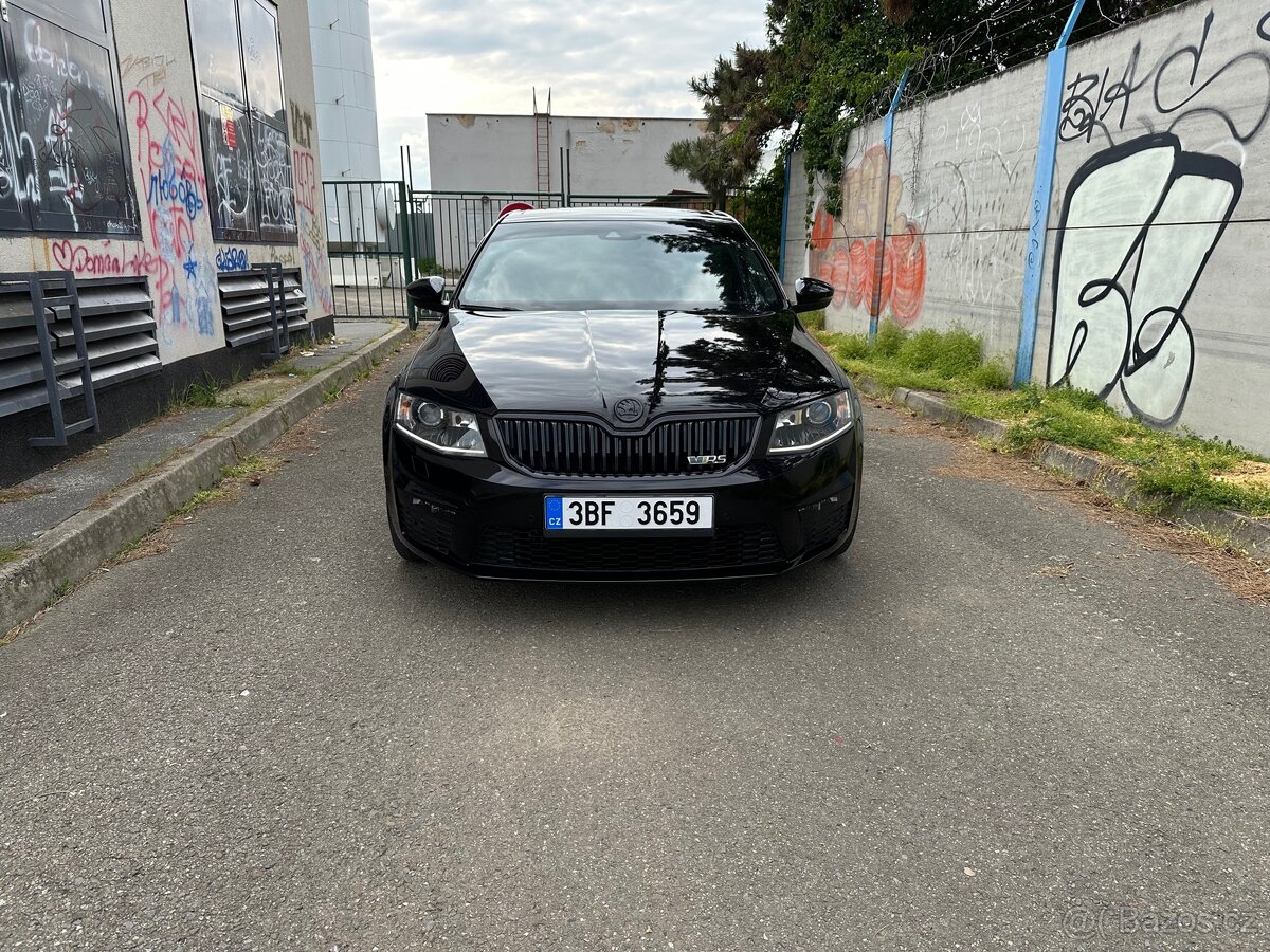 OCTAVIA 3 RS 2.0 162 KW TSI DSG krásný stav