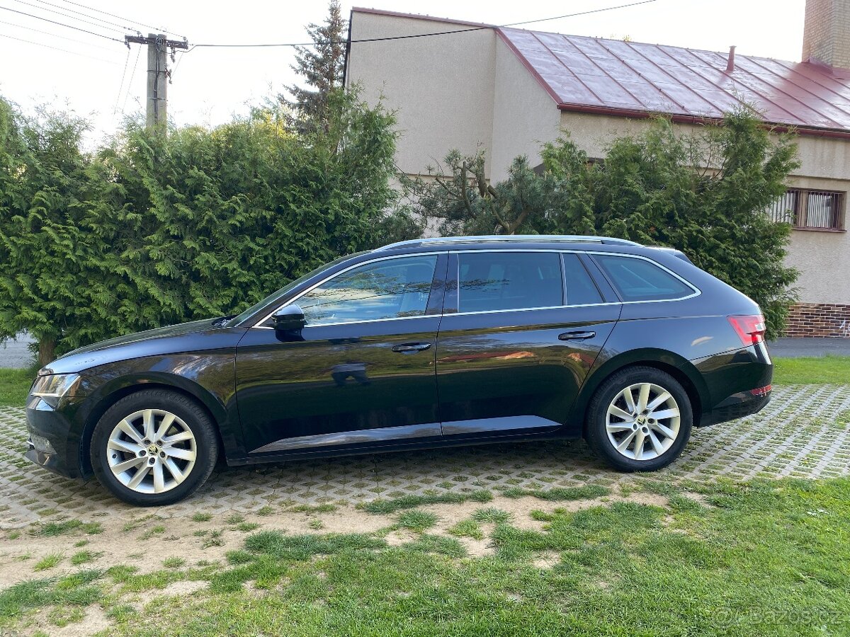 SKODA SUPERB III COMBI 2.0TDI-110KW PANORAMA NAVI LED