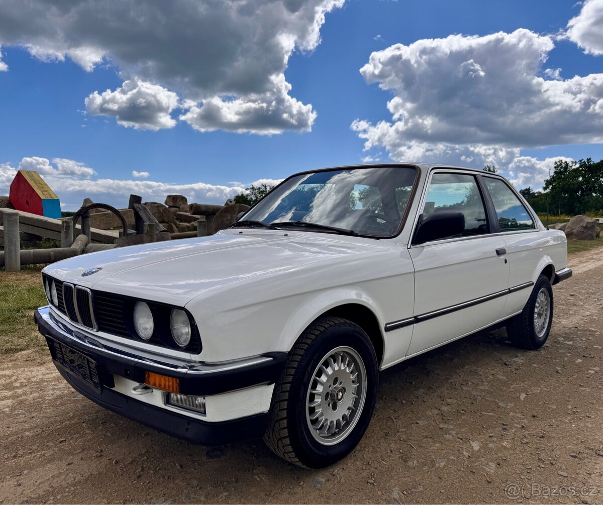 BMW E30 320i coupe klima/bez šíbru