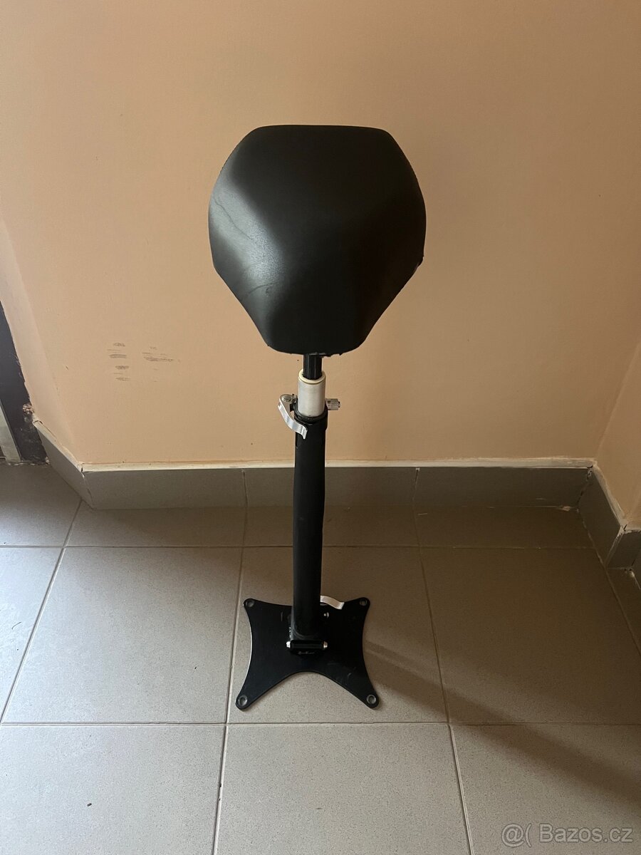 Sedátko pro elektrokoloběžku