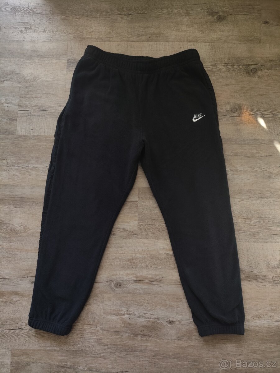 Nike pánské tepláky - vel. XL