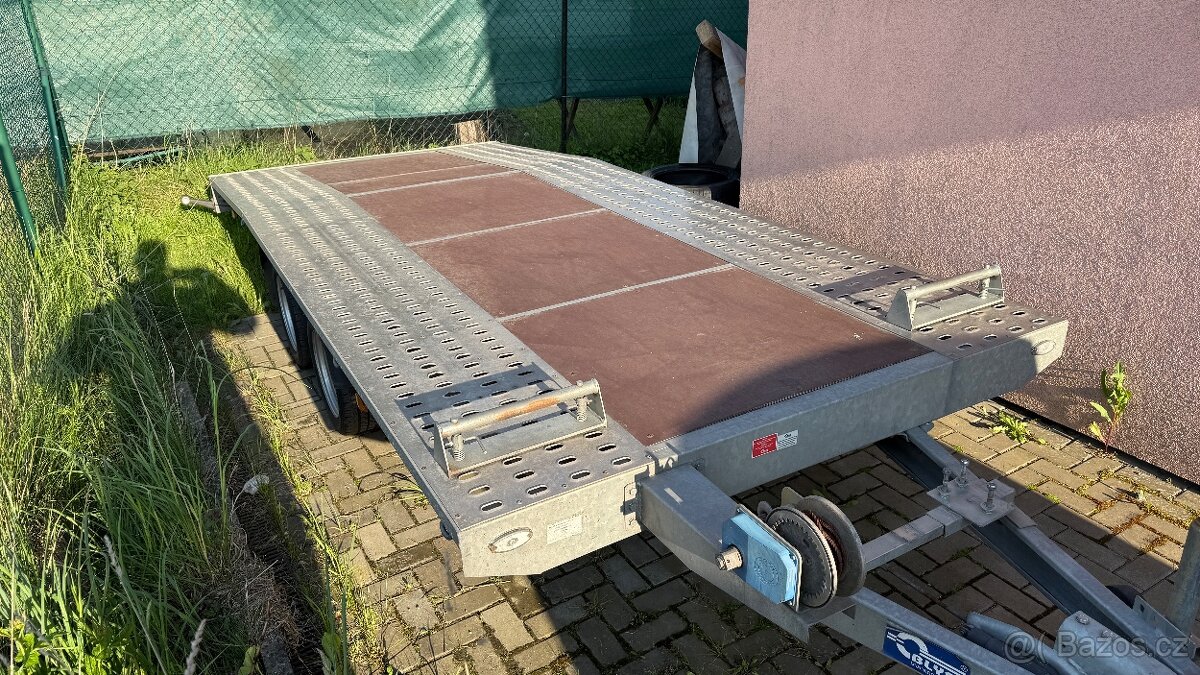 Podvalník na auta Blyss 2700kg 4.5 m x 2.1 m reg 2022