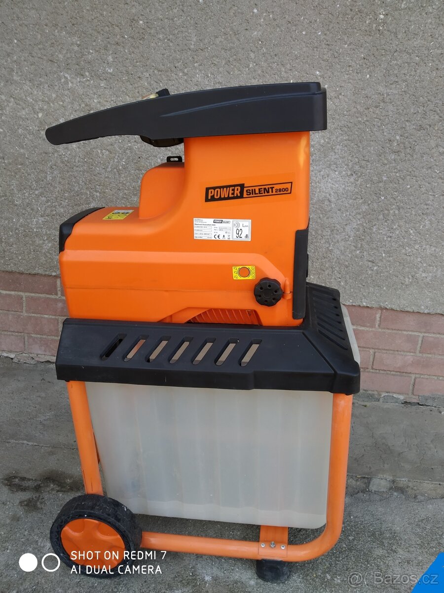 Prodám elektrický Válcový drtič Powersilent 2800 W..