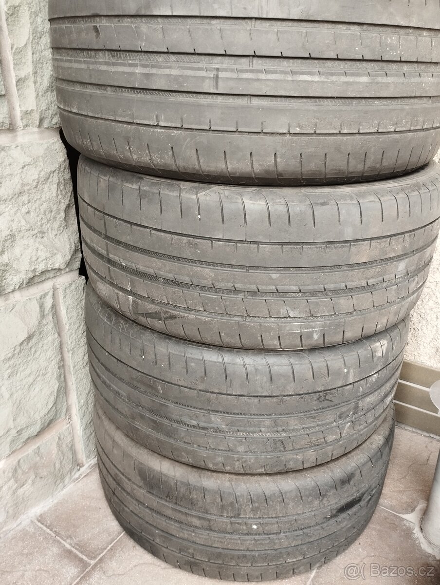 Letní pneumatiky Goodyear Eagle F1 285/40 r21