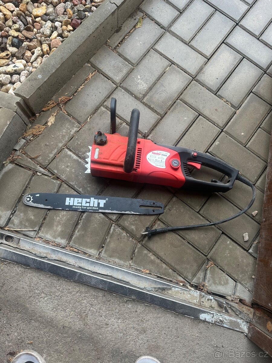 Elektrická Pila hecht 2260