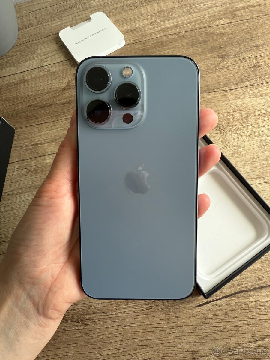 iPhone 13 Pro 256GB – Sierra Blue – TOP stav + příslušenství