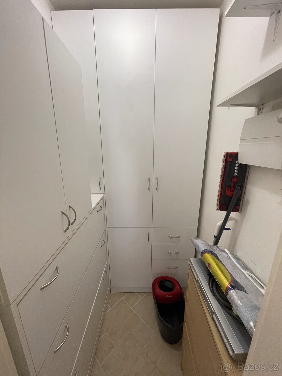 Šatní skříň