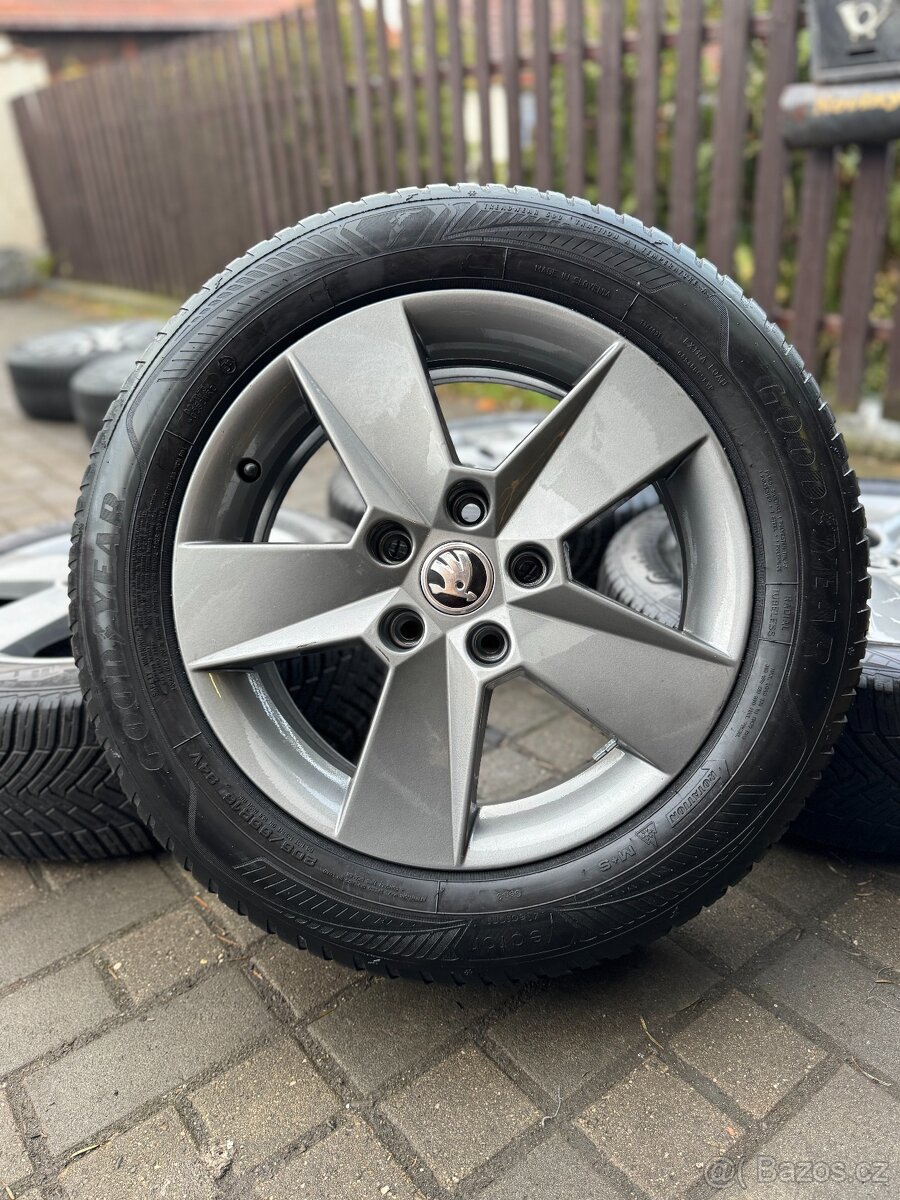 ORIGINÁL Alu Škoda ILIAS R16, 5x112 - TOP STAV