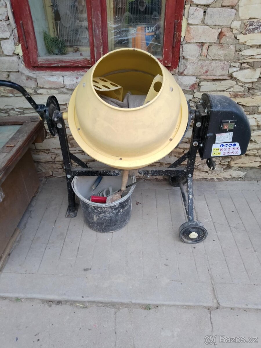 Stavební míchačka