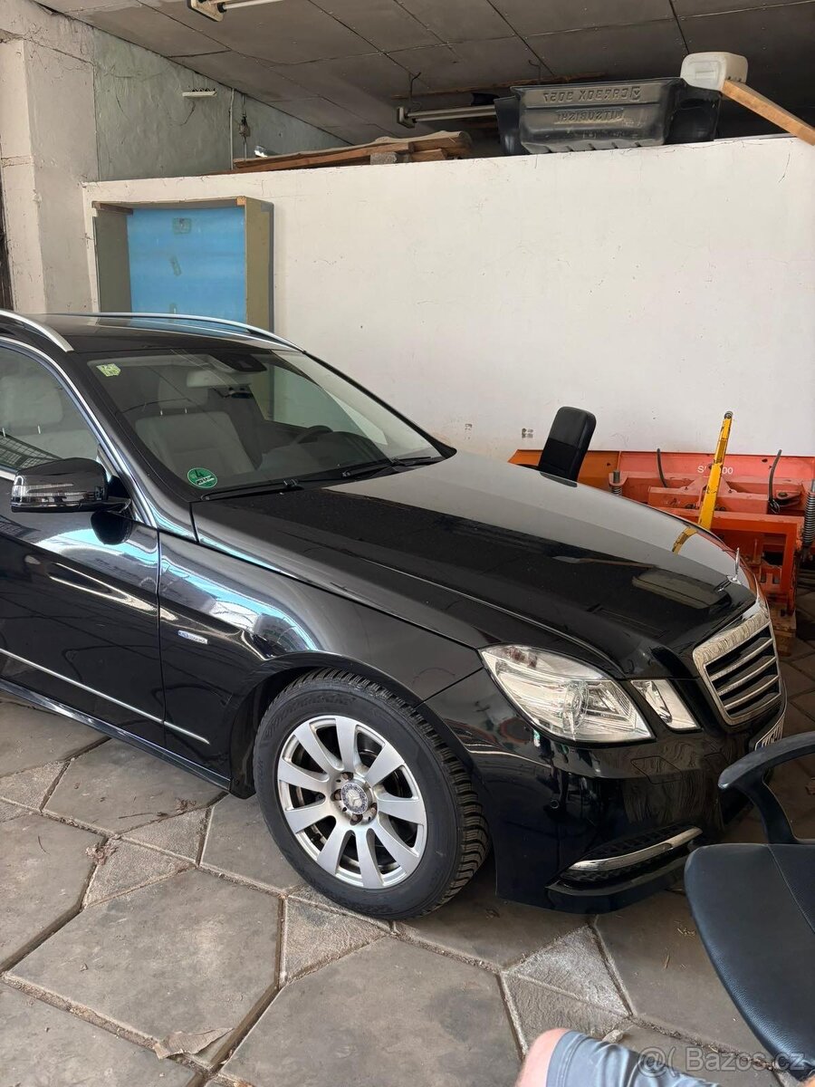 Mercedes-Benz e 250cdi 150kw 2012r v