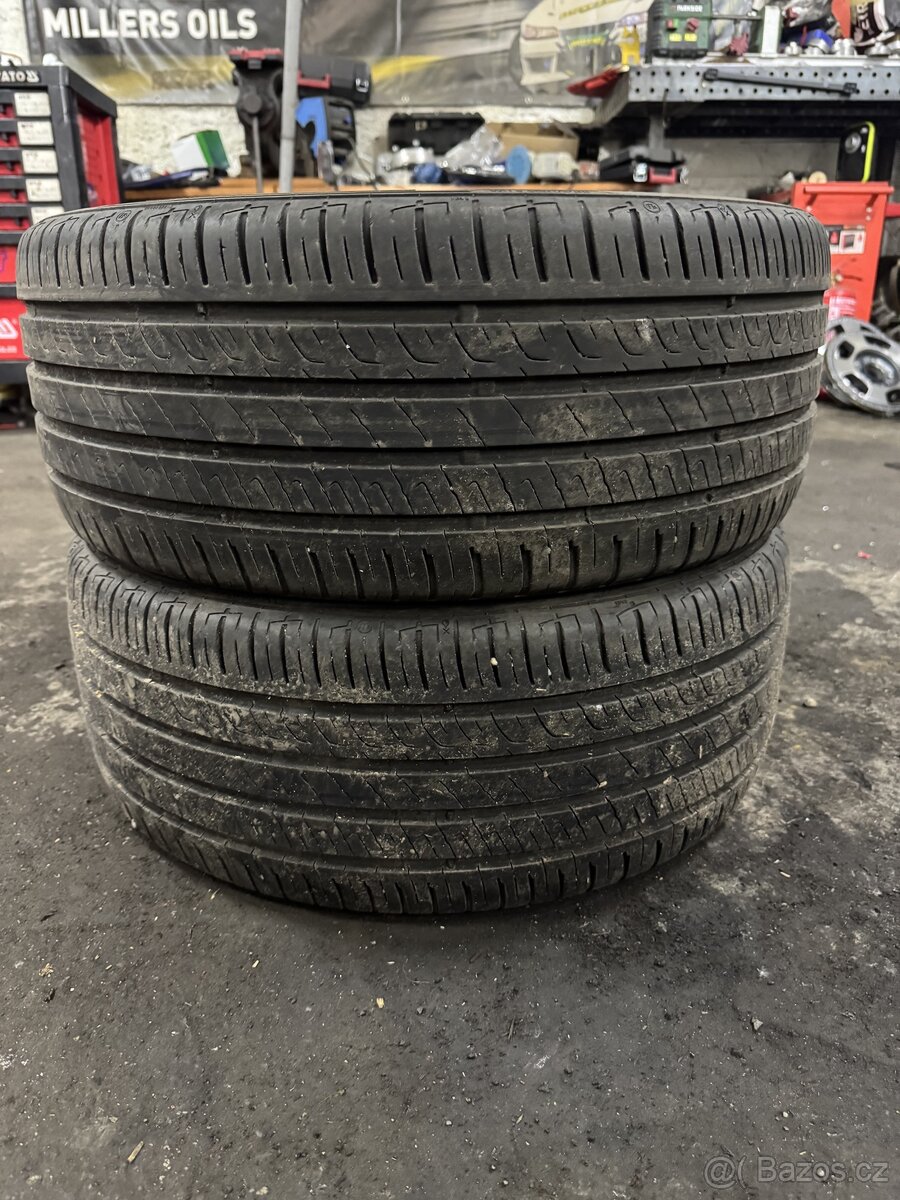 Letni pneu Barum Bravuris 225/45/17