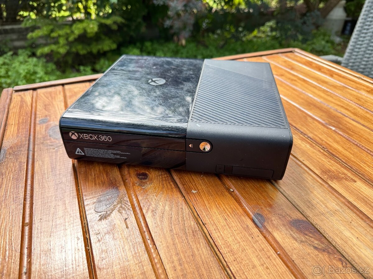 Xbox 360 + Kinect