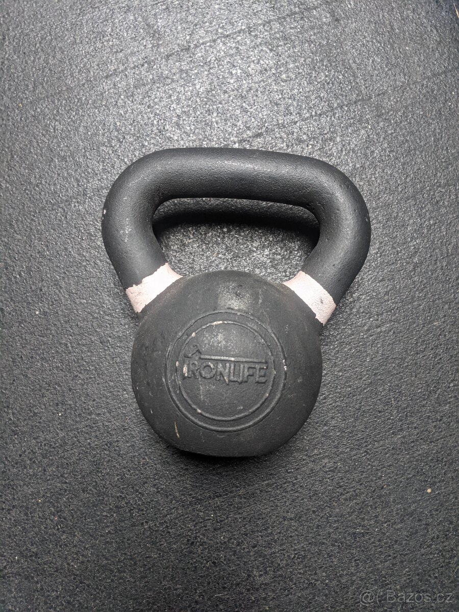 REZERV. Litinový kettlebell IRONLIFE 8kg