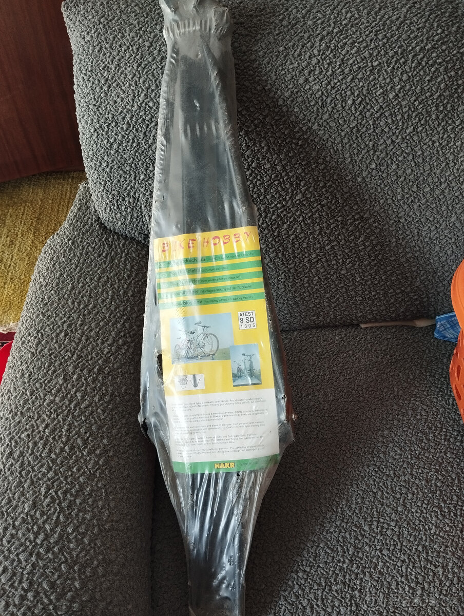 STŘEŠNÍ NOSIČ NA JÍZDNÍ KOLA NA AUTO 4 kusy