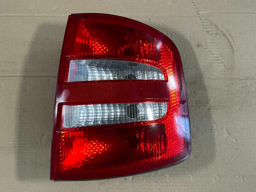 ŠKODA FABIA 1 99-07 6Y světlo PZ KOMBI/COMBI 6Y9945115