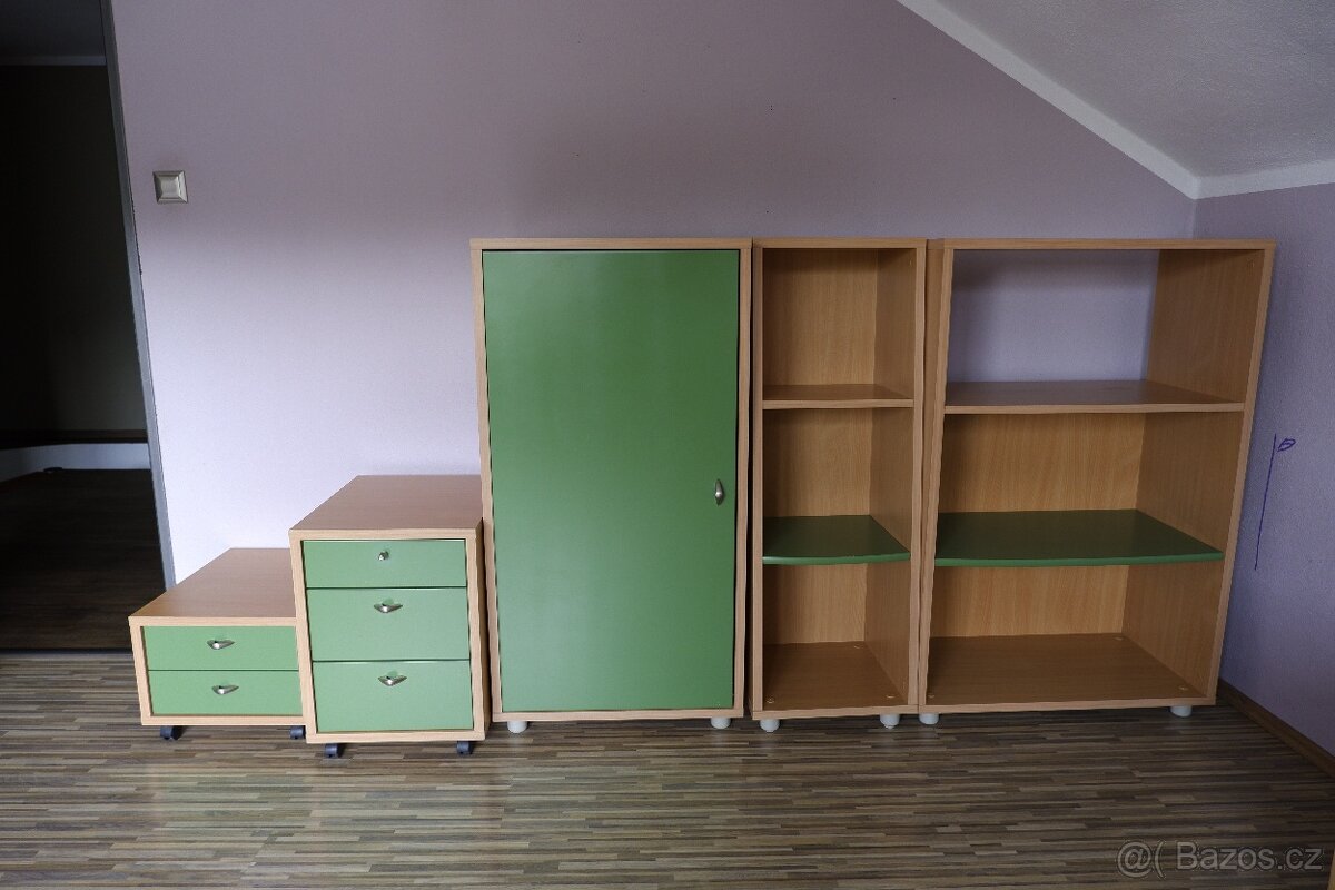 Skříně