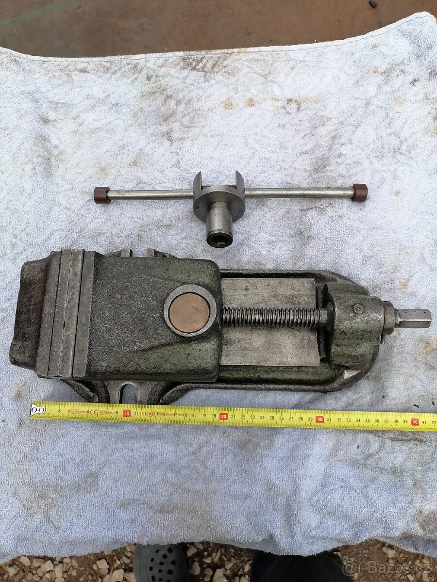 Stroj i svěrák 125mm