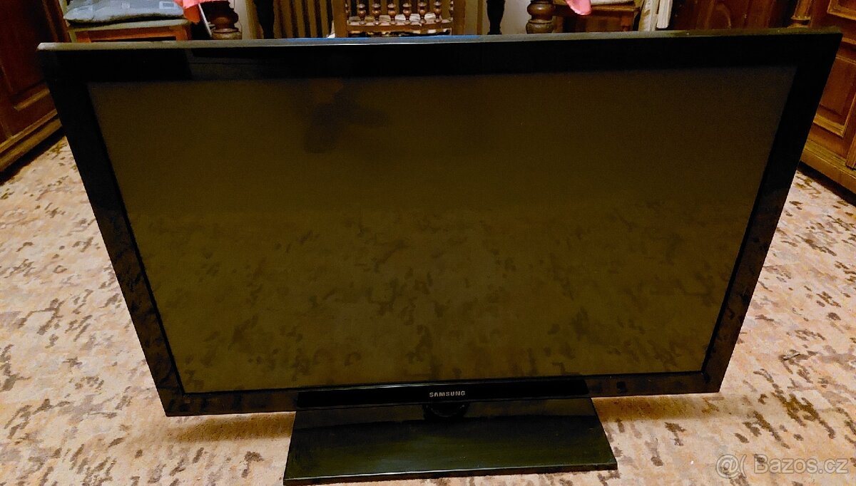 TV Samsung - 108cm