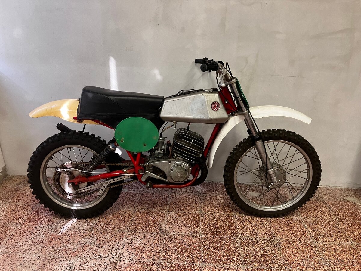 ČZ 250 typ 980 motokros r.v. 1975