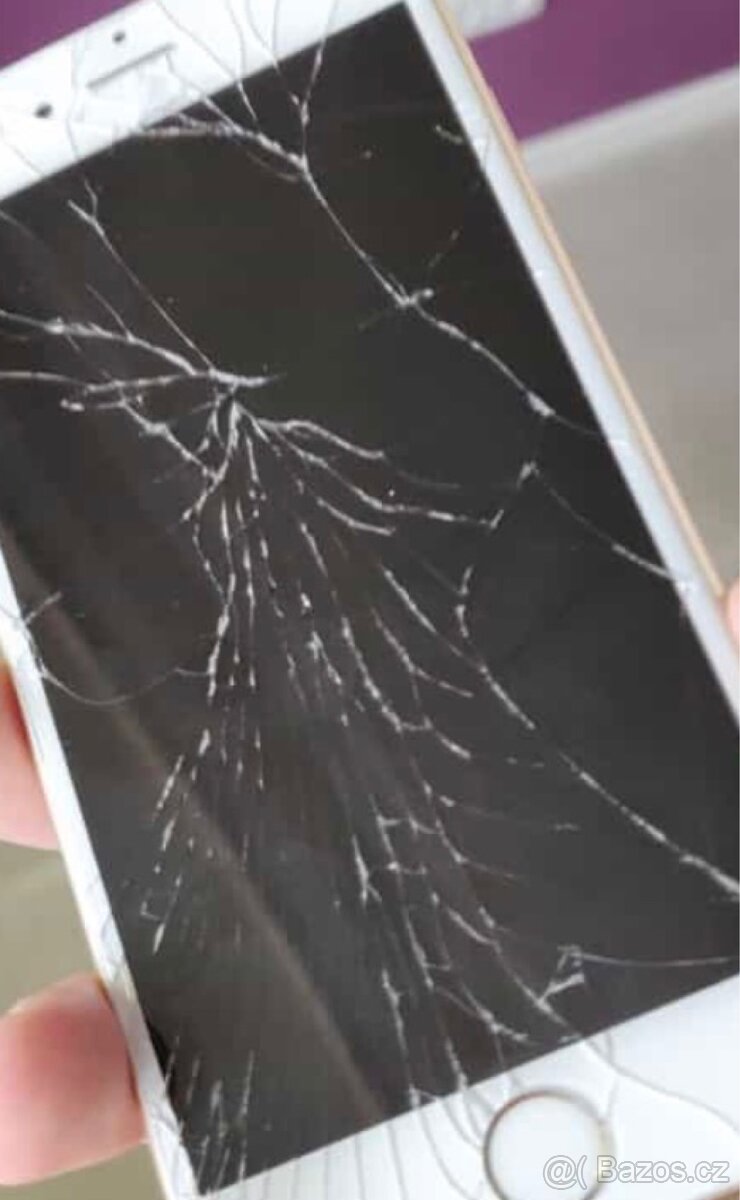 Koupím rozbitý mobil