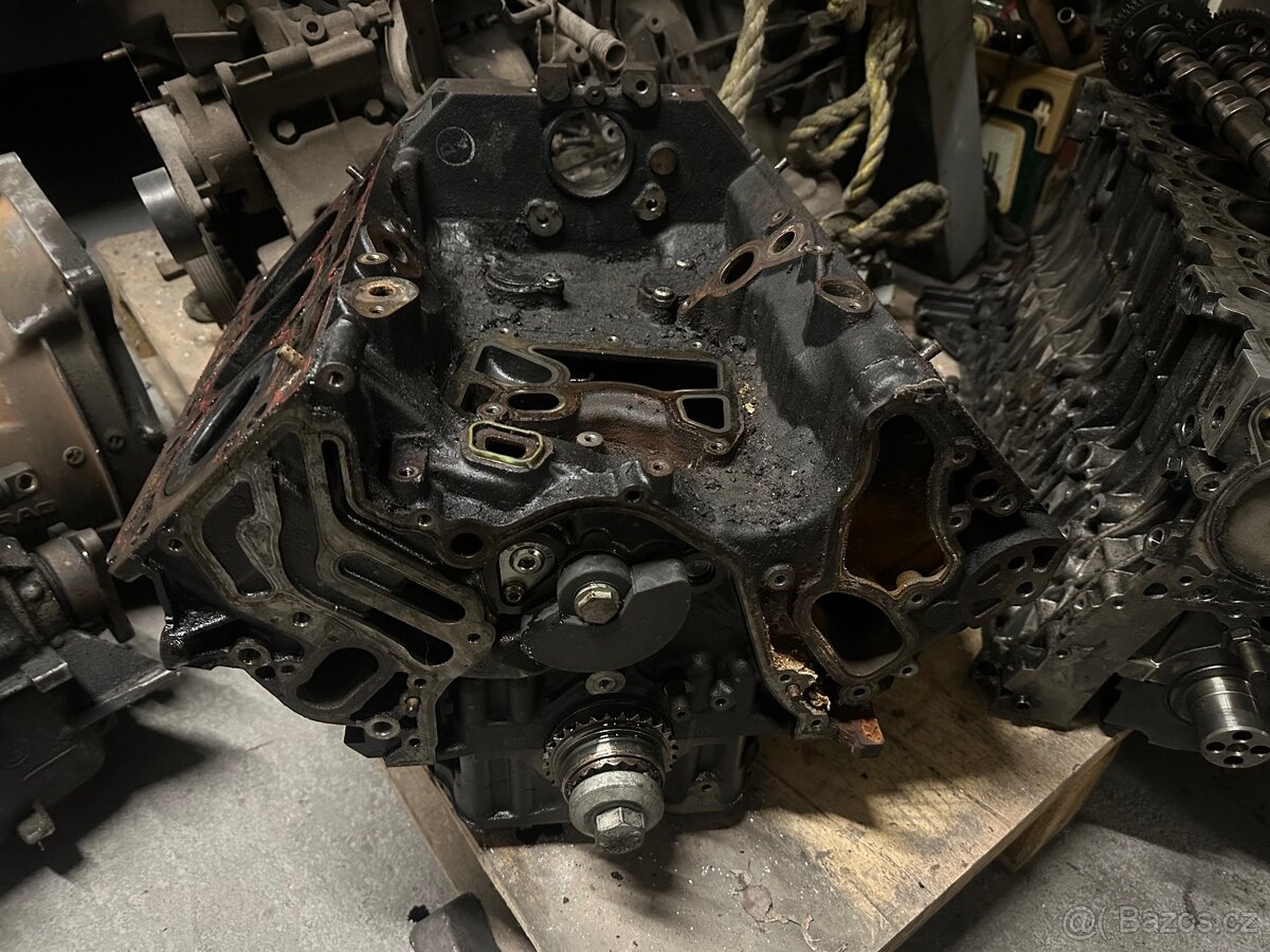 Blok motoru Audi A4, A6, A7, A8, Q7  3.0TDI CRT