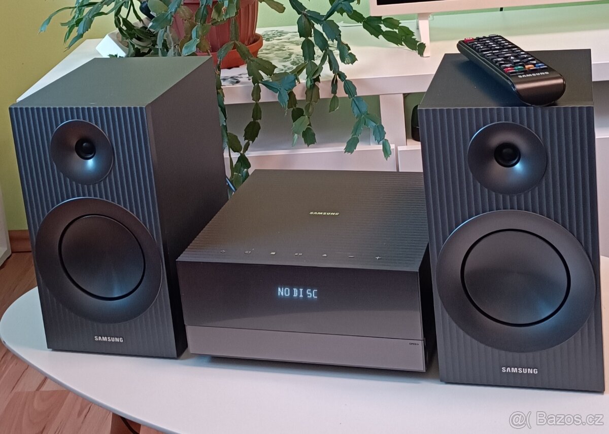 Mikrosystém Samsung MM-J430D