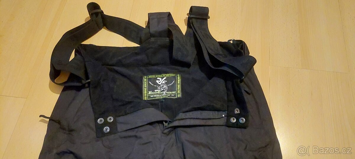 Dětské lyžařské kalhoty vel.170-176