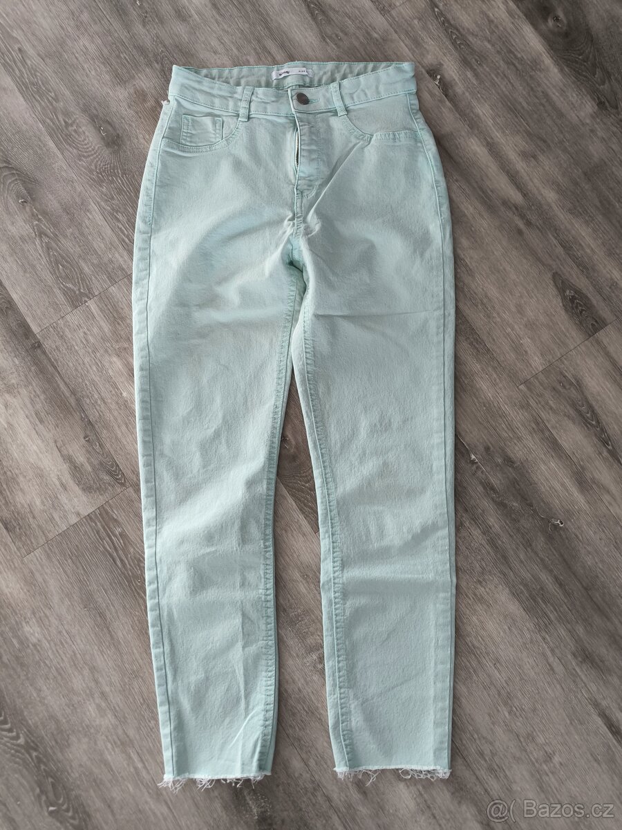 Dámské kalhoty vel. M