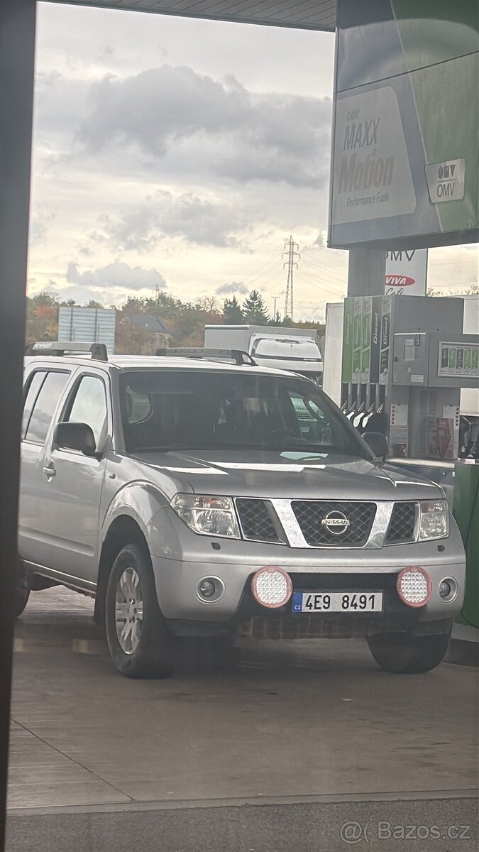 Nissan pathfinderR51