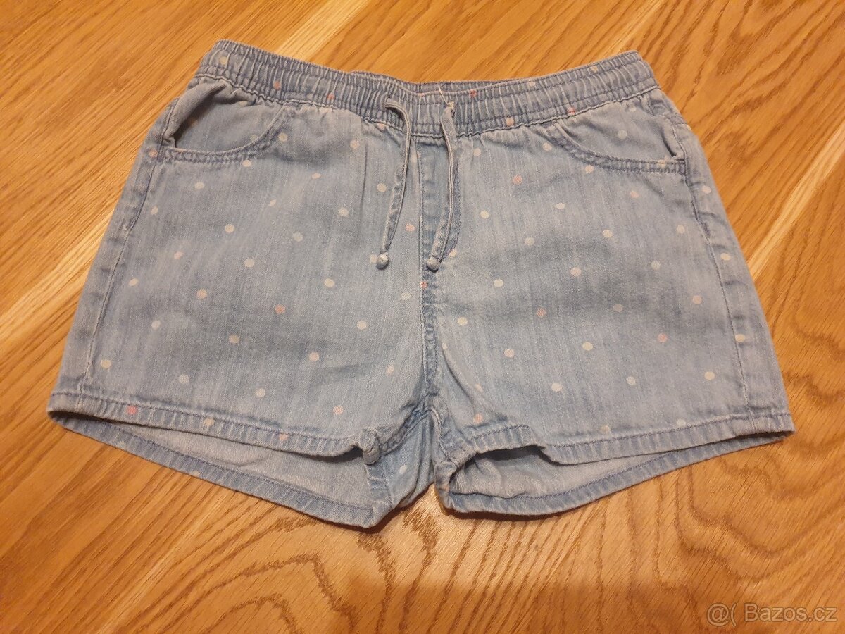 Dívčí riflové kraťasy H&M vel.134 (8-9let).