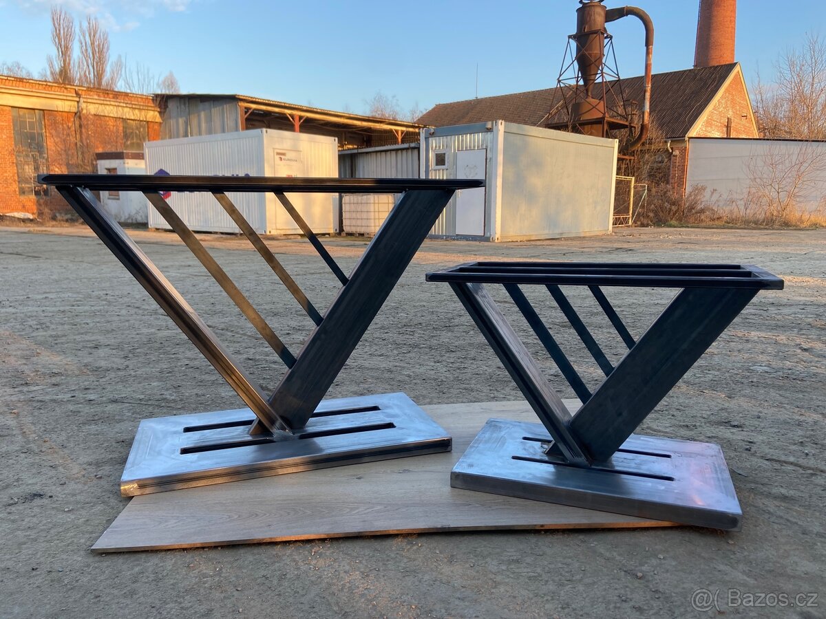 Jídelní + konferenční podnož