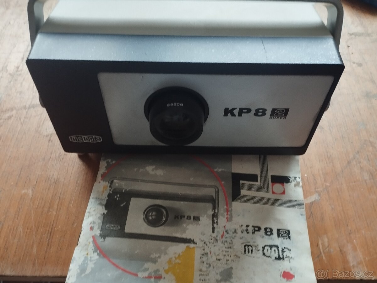 Promítačka Meopta KP8