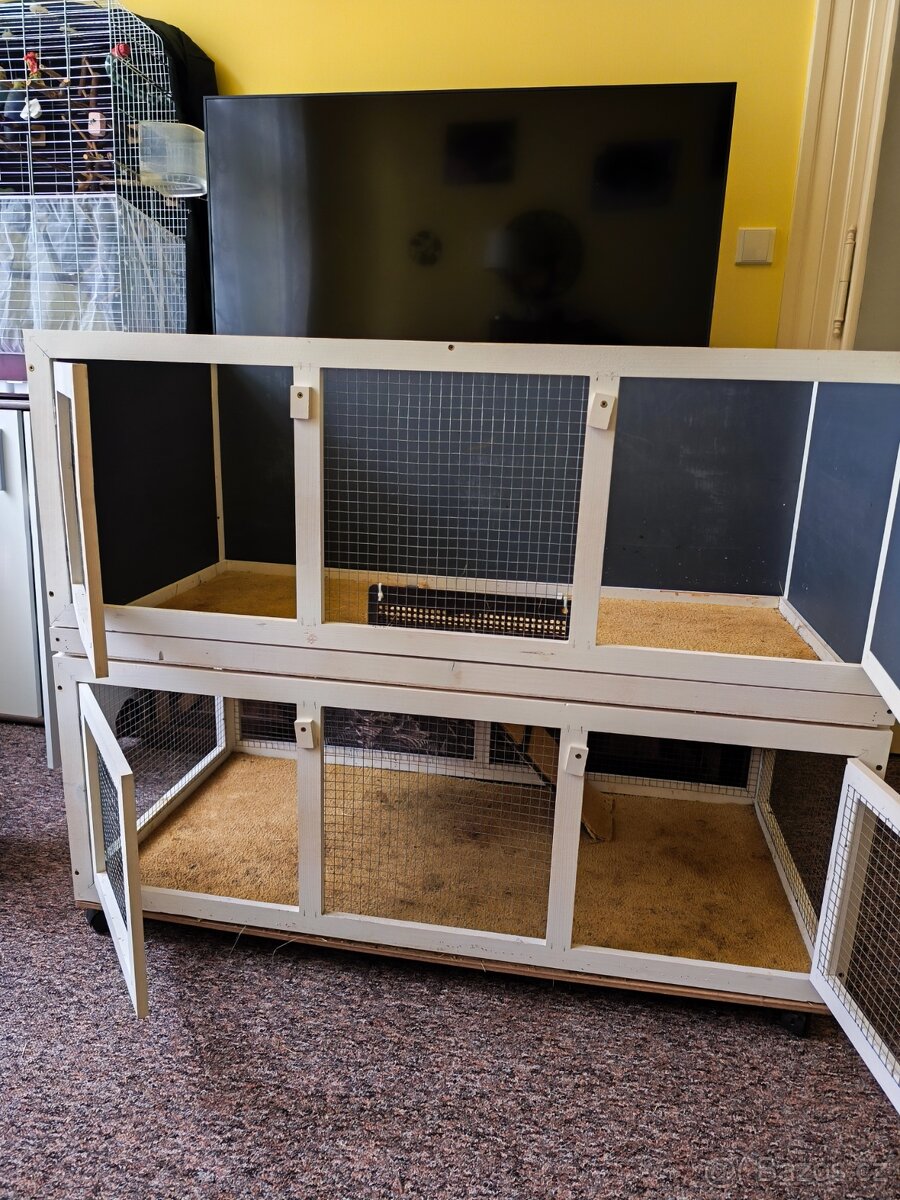 Králíkárna patrová