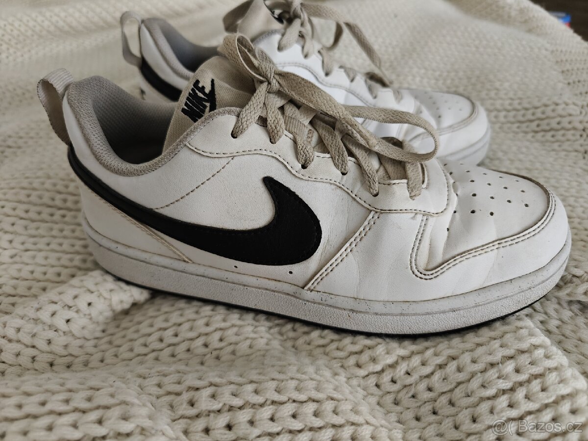 Botasky / tenisky Nike vel. 38