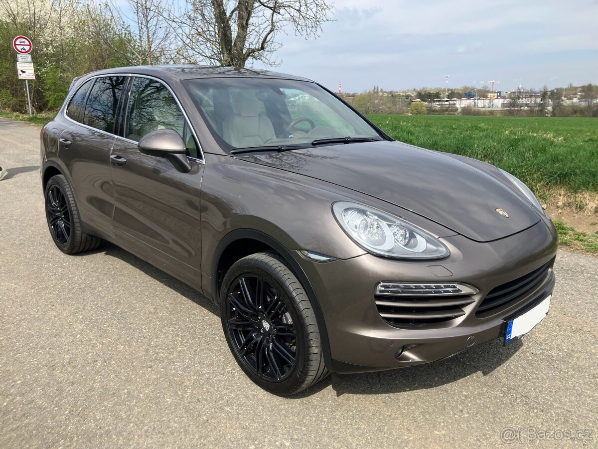Porsche Cayenne fl 3.0 TDI 180kw 8rychlostí AT vzduch ČR