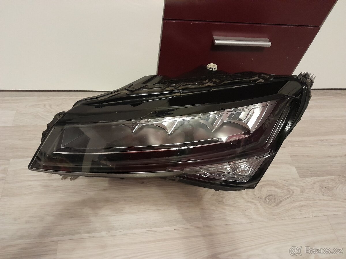 Superb III světlo full led facelift 3V1 941 015
