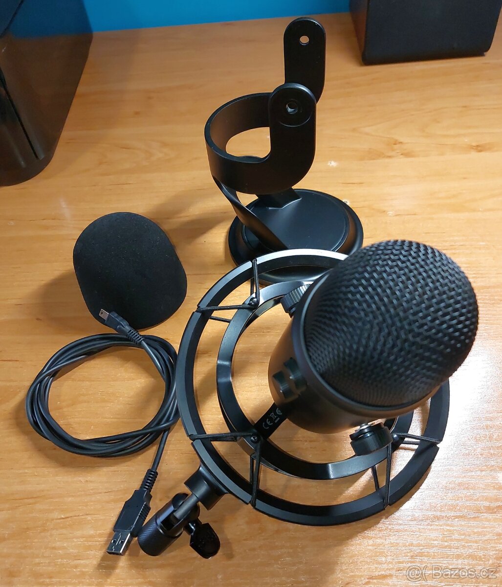 Logitech BLUE YETI USB mikrofon s příslušenstvím