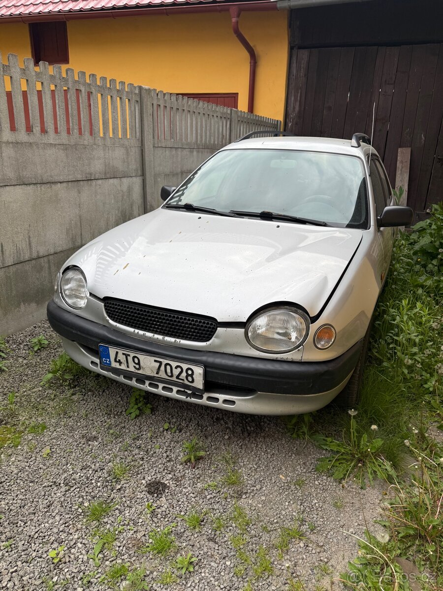 Toyota Corolla e11