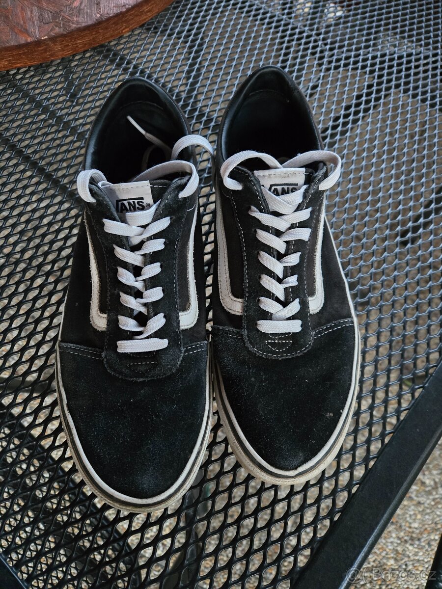 Pánské tenisky Vans velikost 45 (29,5cm).