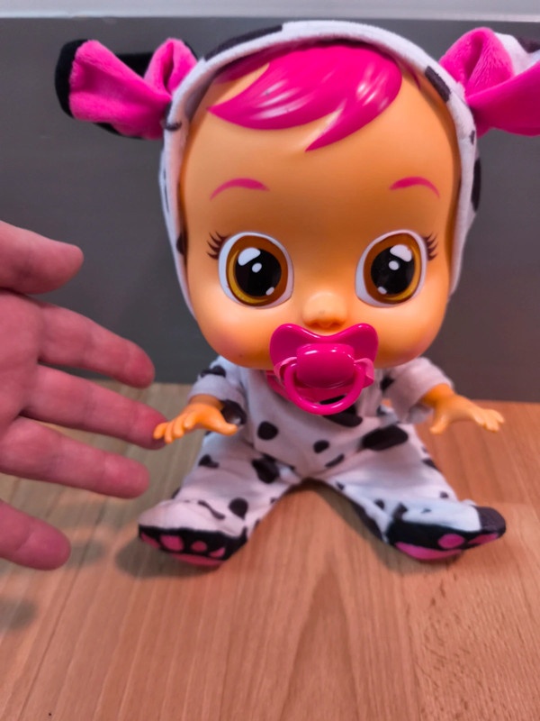 Cry Babies Dotty, velká panenka